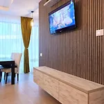 Apartment Exterior Mamaia