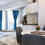 Exterior Apartment