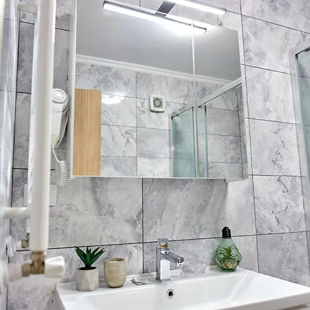 Exterior ママイア