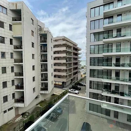 Exterior * ママイア